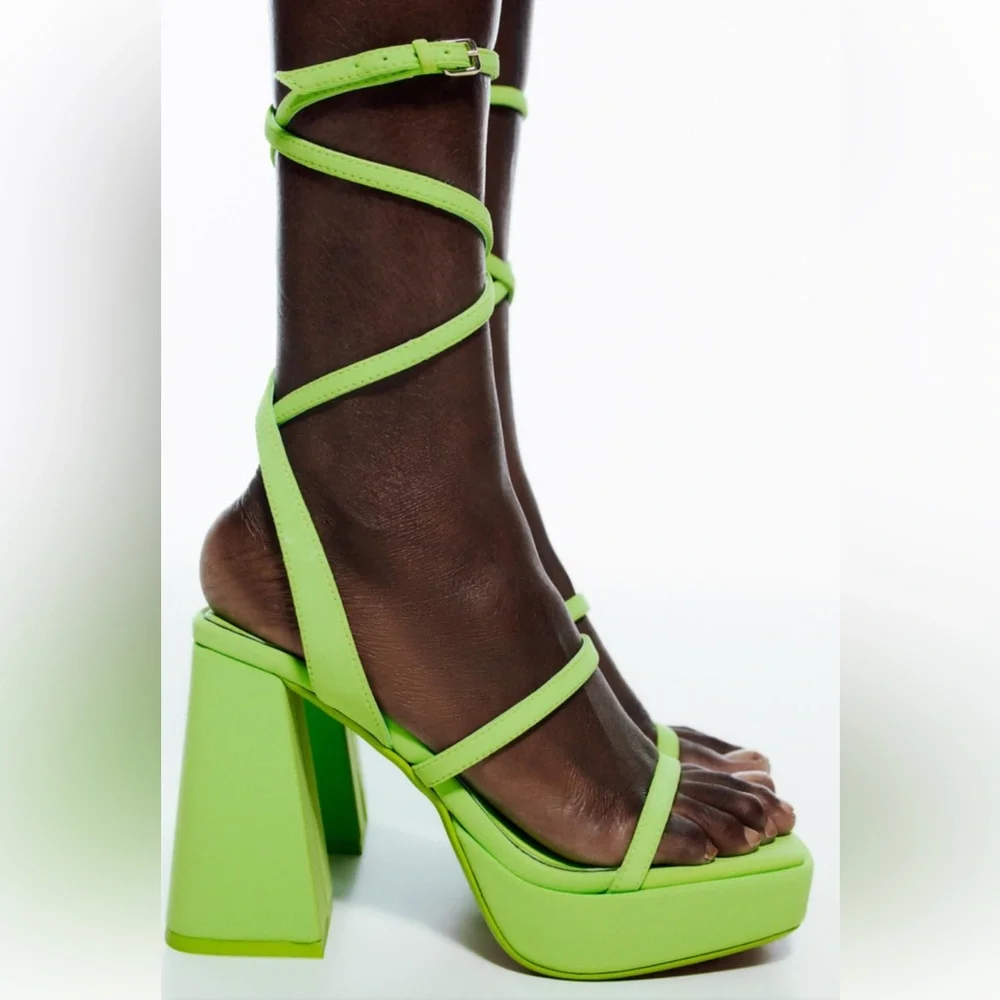 Zara neon green